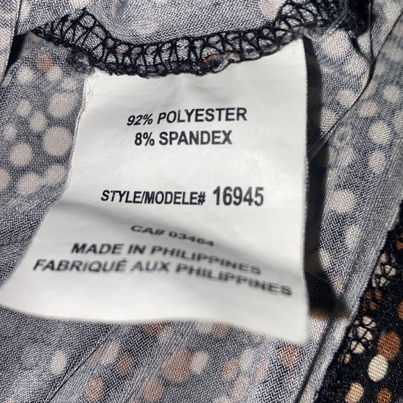 ‼️Rickis Beautiful Cinched Top - Picture 3 of 4